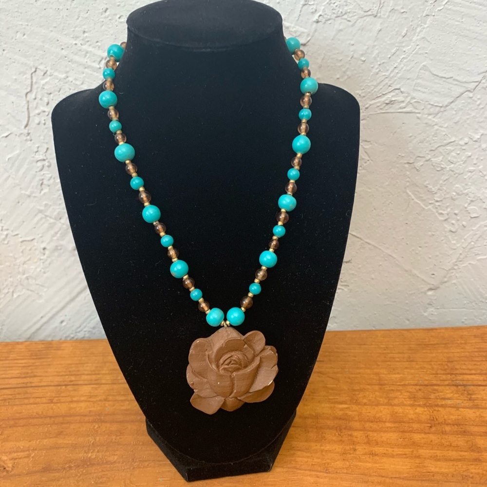 Brown Flower Turquoise Color Necklace